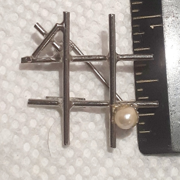 Sterling tic tac toe brooch w/pearl, vintage - Picture 5 of 6